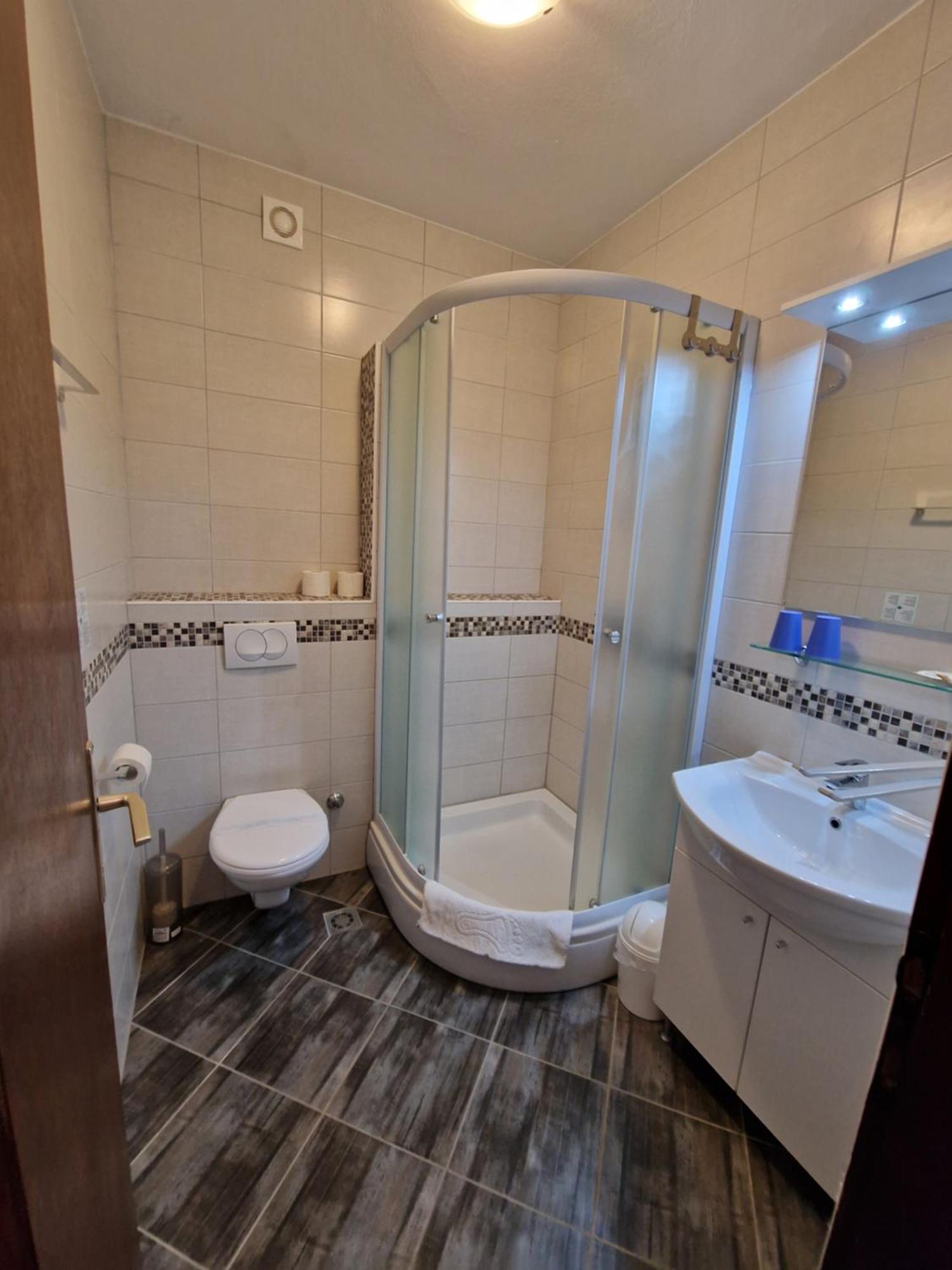 Pansion Braco 3* Zavala